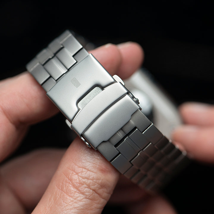 Uranos Titan Armband Grade 2 DLC monteny 03