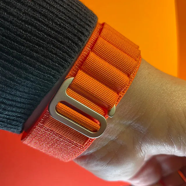 nylon armband apple watch alpine loop orange g-haken monteny